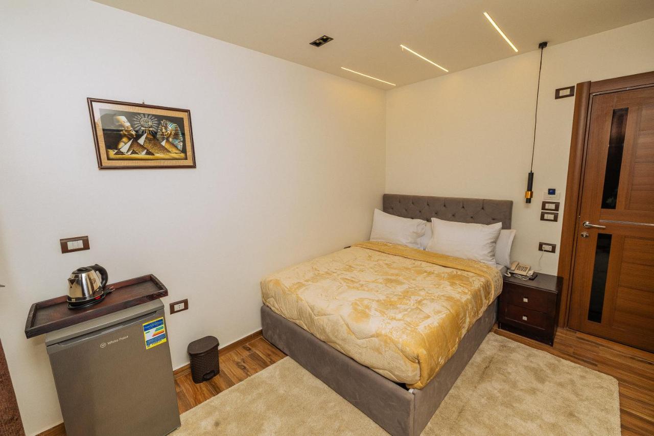 White Pyramids Inn Nazlat as Sammān Exteriér fotografie